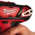 wiertarko-wkretarka-akumulatorowa-38-nm-m12-bdd-402c-milwaukee-nr-kat-4933441925-172-large-3.jpg